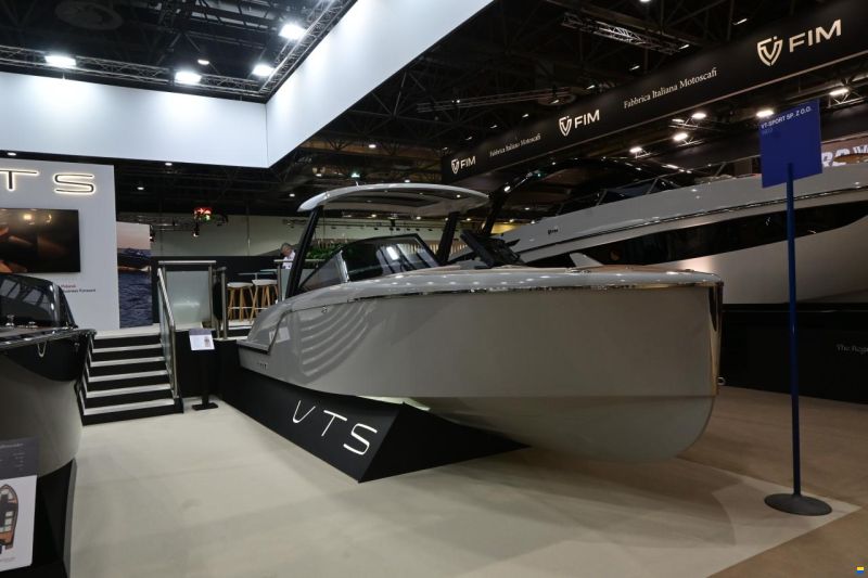 VTS Boats Flying Shark 7.7 Bowrider
