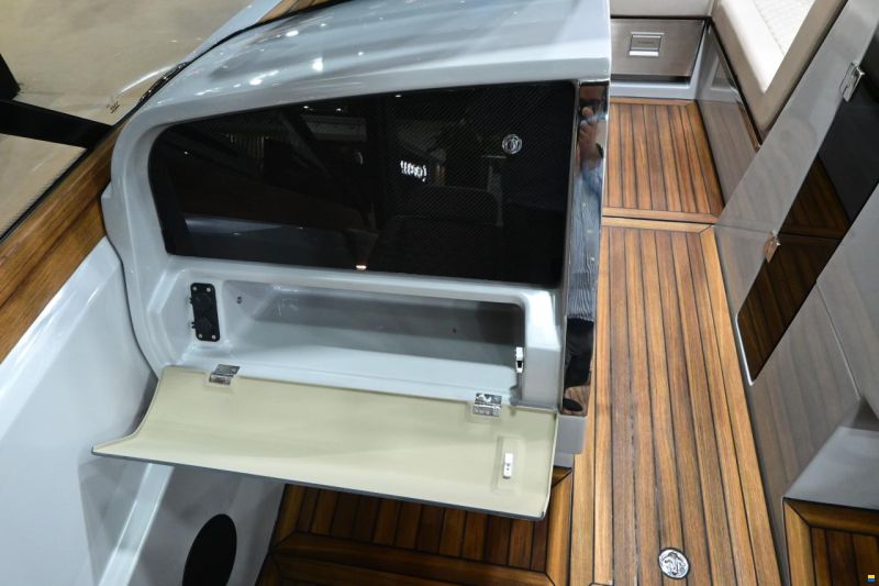 VTS Boats Flying Shark 7.7 Bowrider