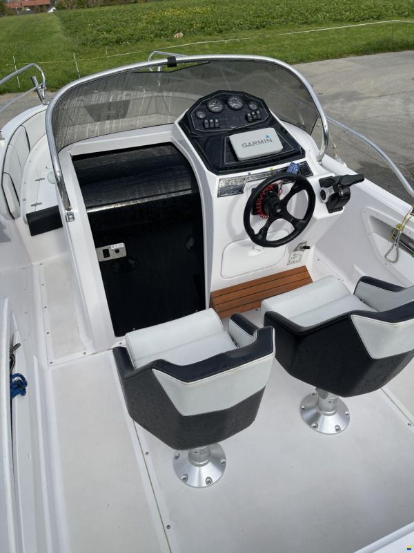 Ranieri Voyager 21S