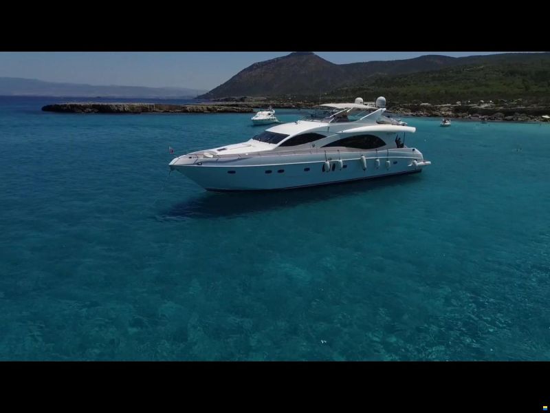 Gulf Craft Majesty 88