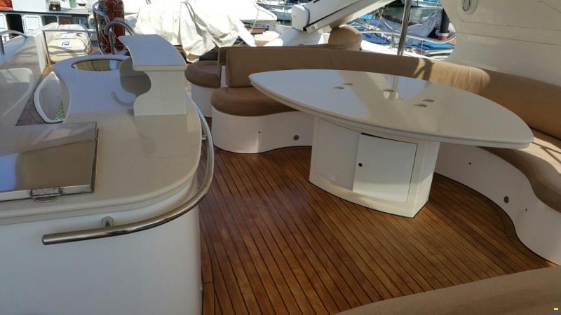 Gulf Craft Majesty 88
