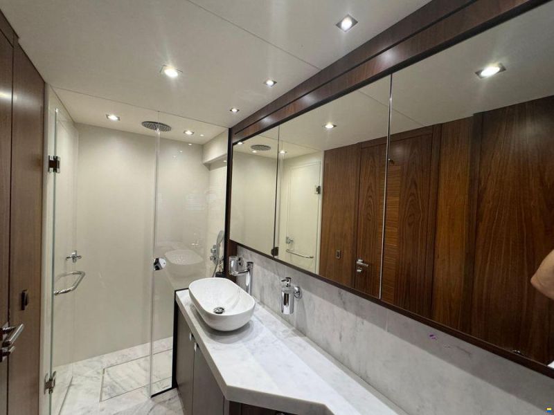 Sunseeker Manhattan 66