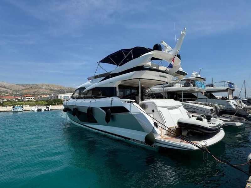 Sunseeker Manhattan 66