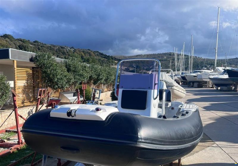 GALA Viking V580F