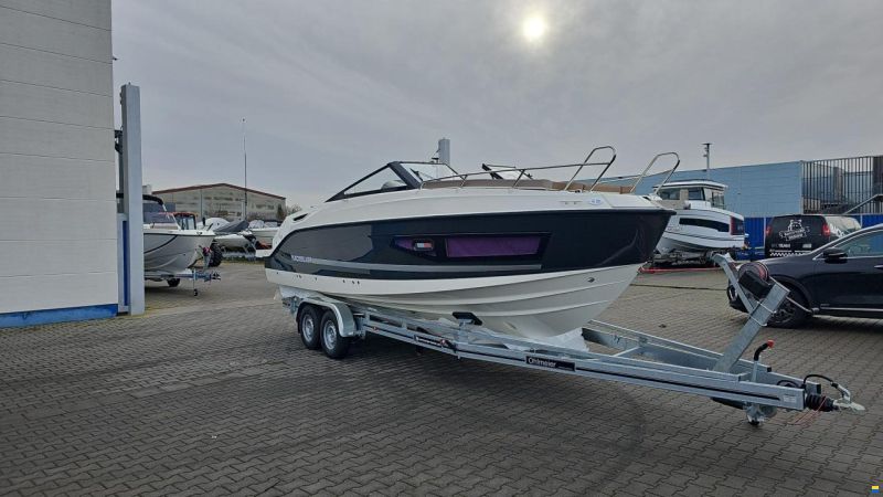 Quicksilver ACTIV 755 CRUISER