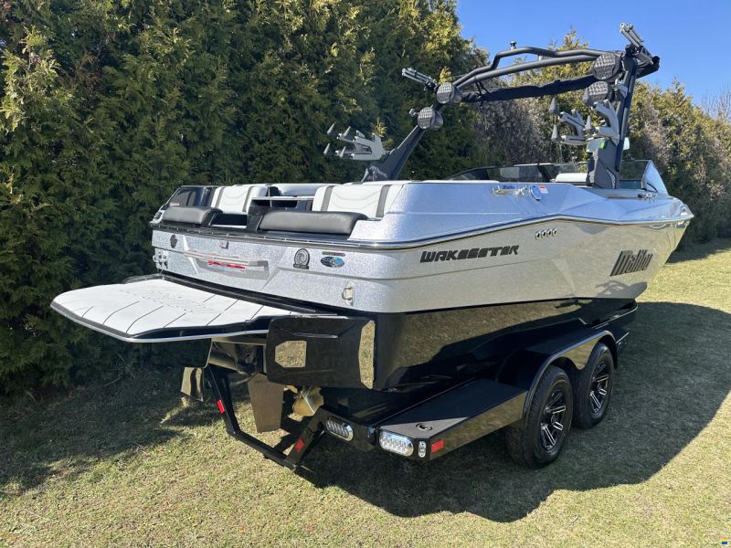 Malibu 23LSV