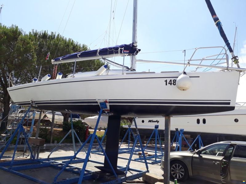 Navis 27
