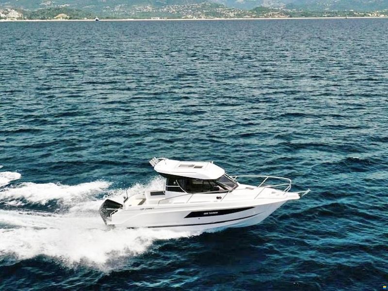 B2 Marine Cap Ferret 722 TC