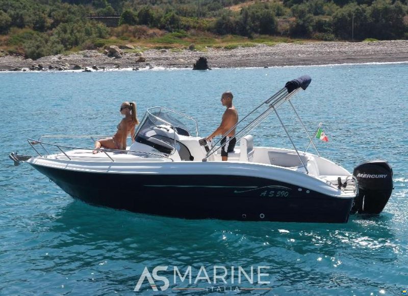 As Marine 590 Walk Around + Honda BF40E