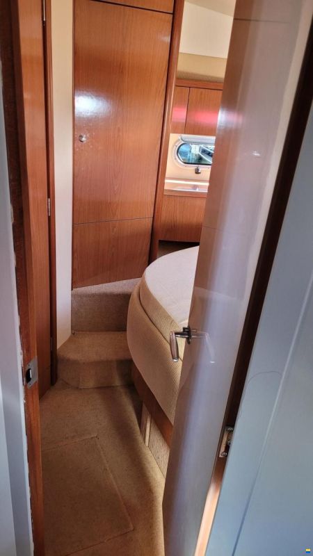 Sealine S38