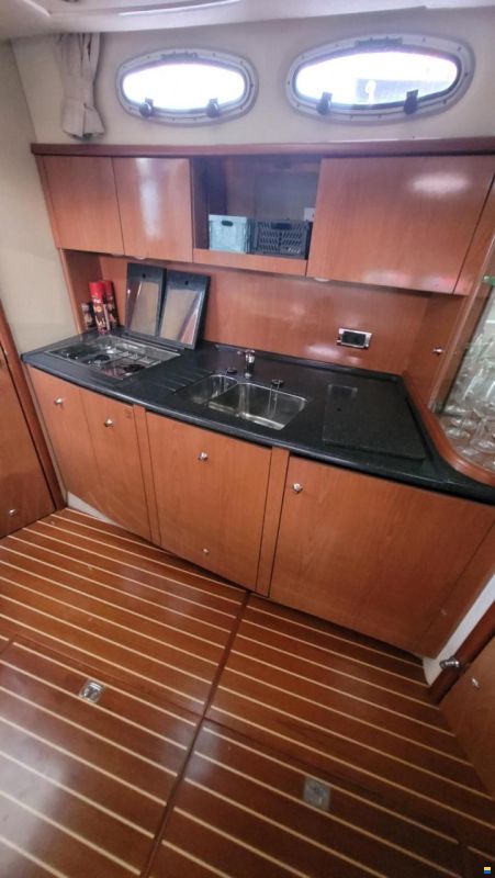 Sealine S38