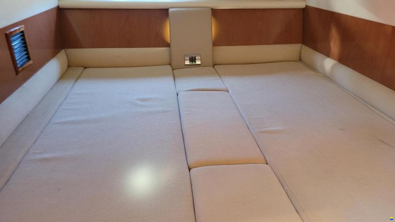 Sealine S38
