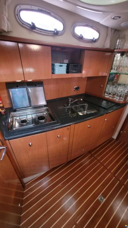 Sealine S38