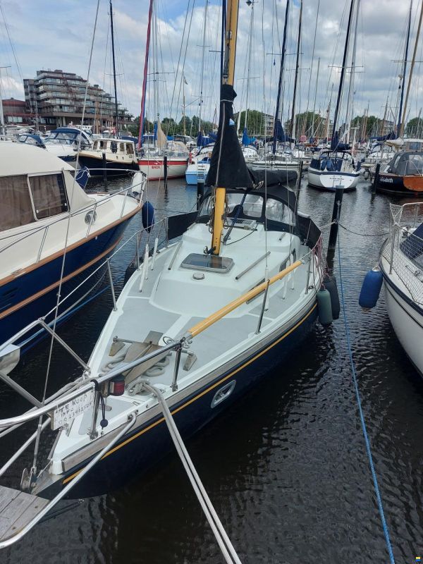 Jachtwerf Edor Defender 27