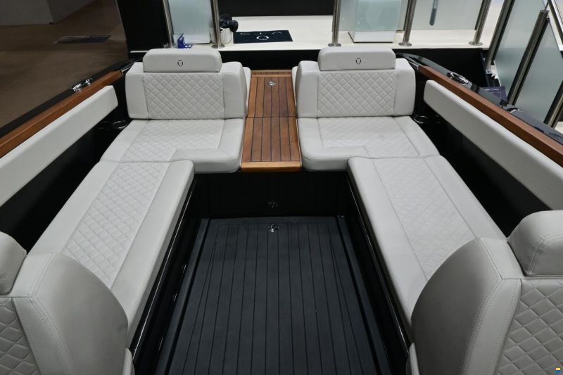 VTS Boats Flying Shark 7.7 Classic