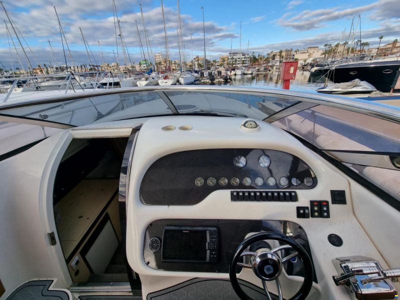 Sunseeker TOMAHAWK 41