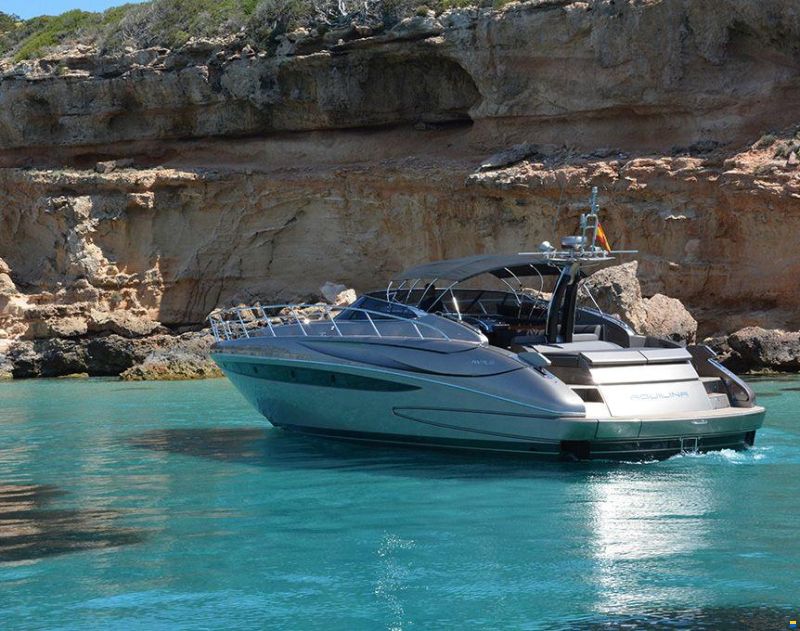 Riva le 52 – Small