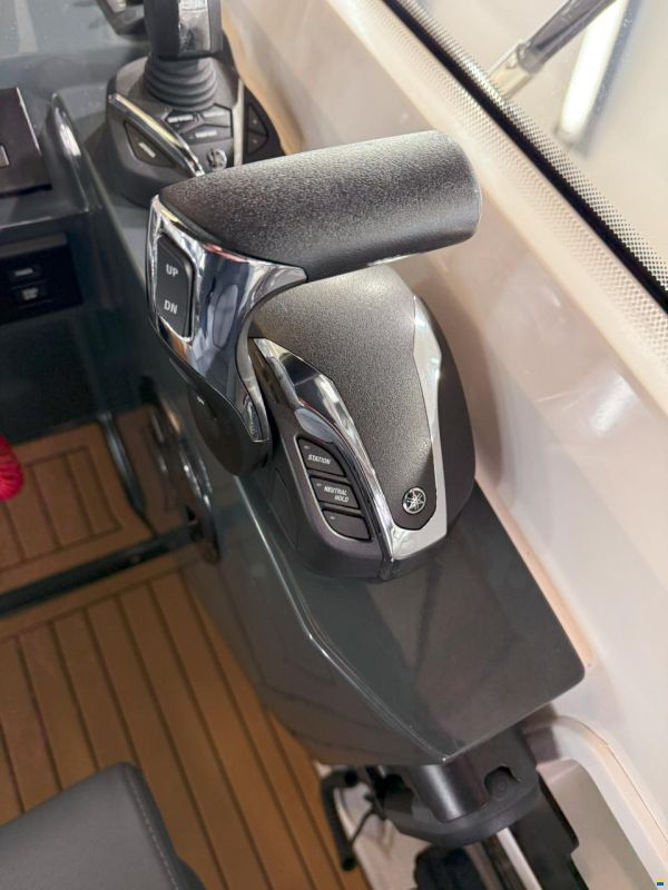 Parker 800 Cruiser