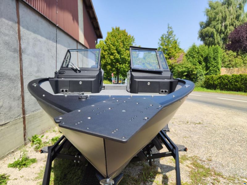 Alba 570