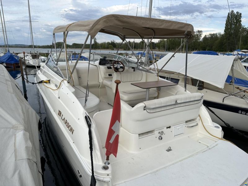 Larson Cabrio 254