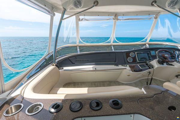 Meridian Yachts 441 Sedan