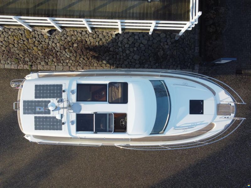Nimbus 305 Coupe