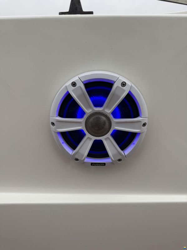 Quicksilver Active 605