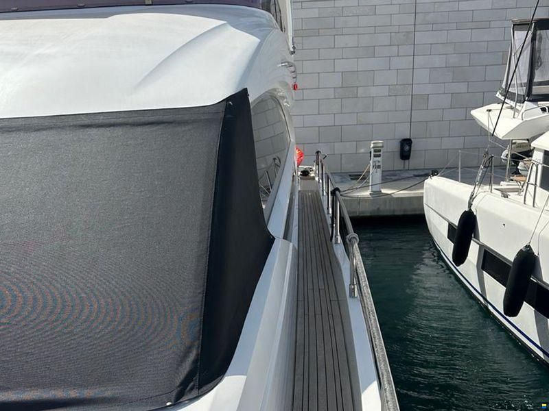 Sunseeker 68