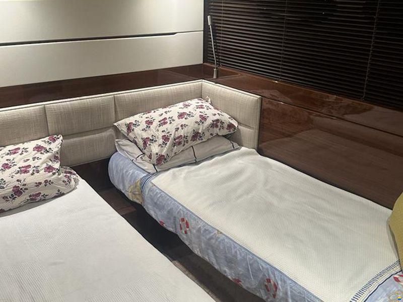 Sunseeker 68