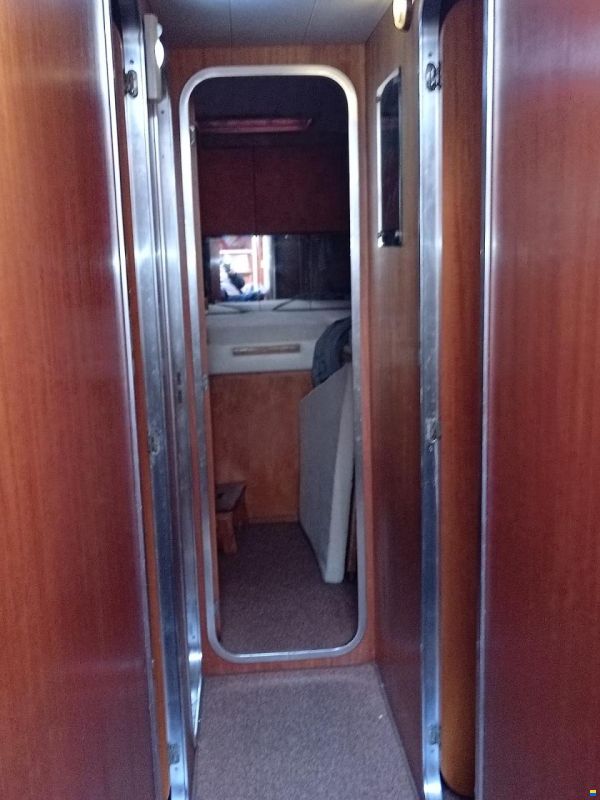 Ferretti Altura 424