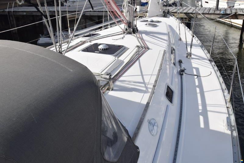 Dufour 38 Classic