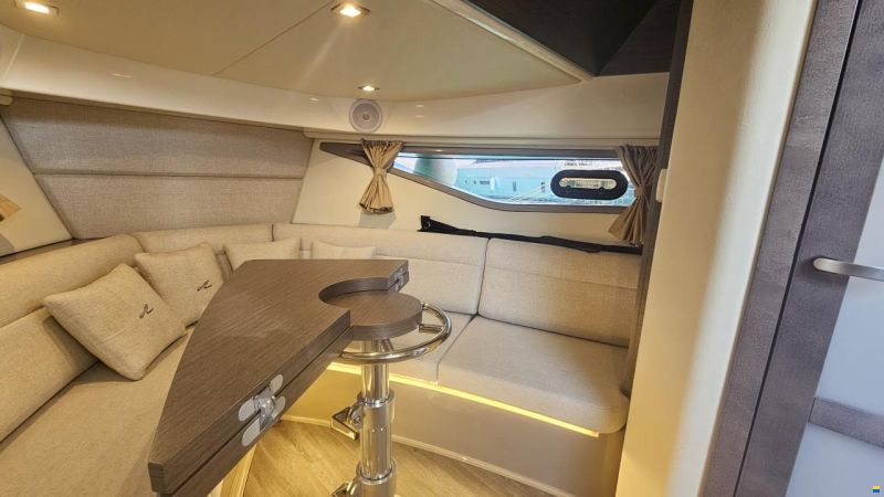 Sea Ray 320 DAE Sundancer