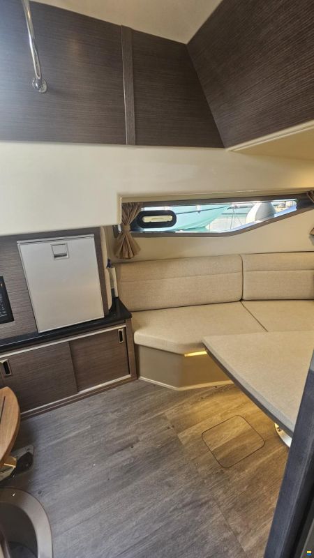 Sea Ray 320 DAE Sundancer