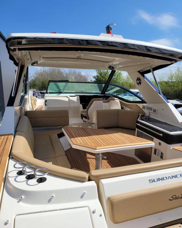 Sea Ray 320 DAE Sundancer