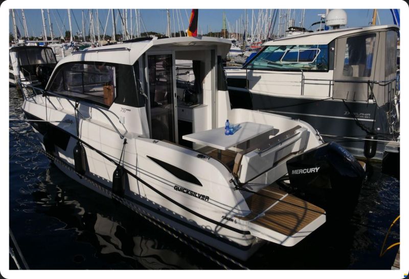 Quicksilver Active 755 Weekend