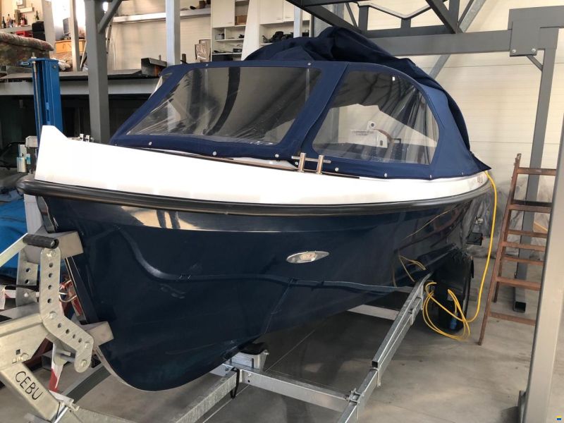 Corsiva 590 Tender