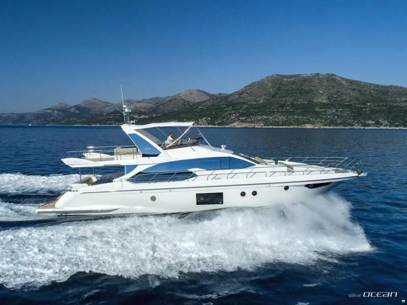 Azimut 66 Fly