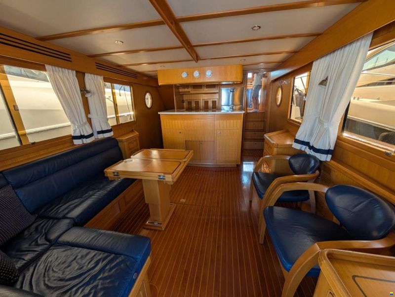 Selene 47'