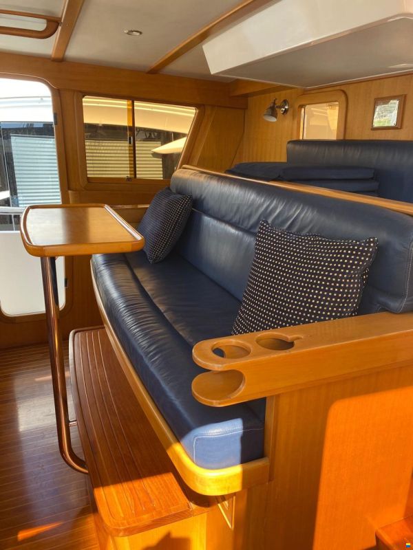 Selene 47'