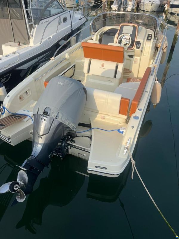 Invictus Capoforte CX 240