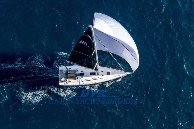 Italia Yachts 12.98