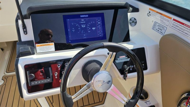 Sea Ray 230 SPX