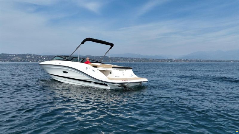 Sea Ray 230 SPX