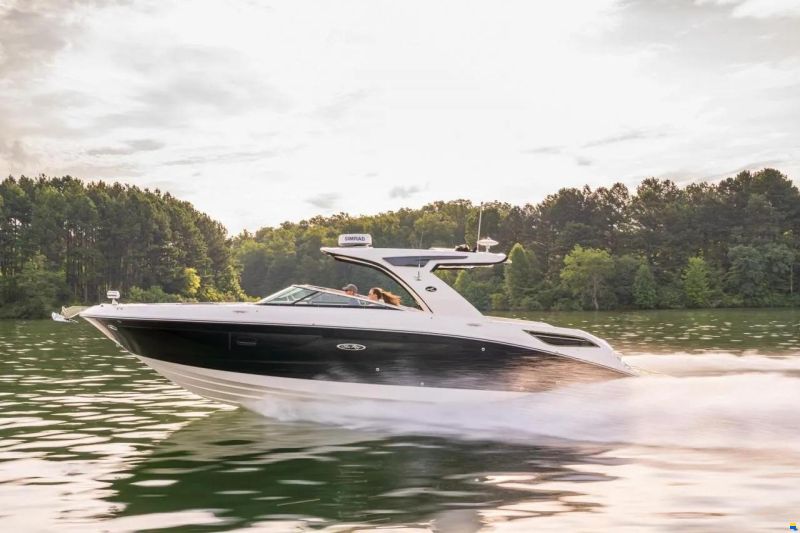 Sea Ray SLX 350 US