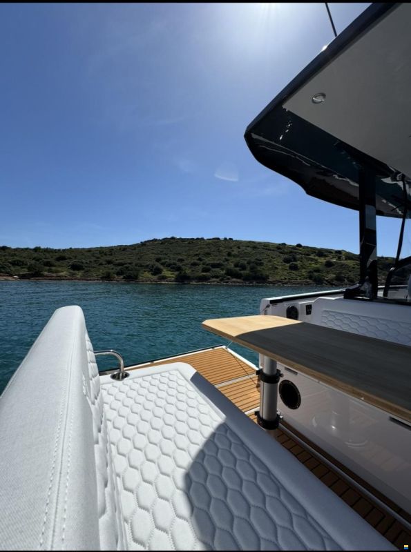 Virtue V10 Top