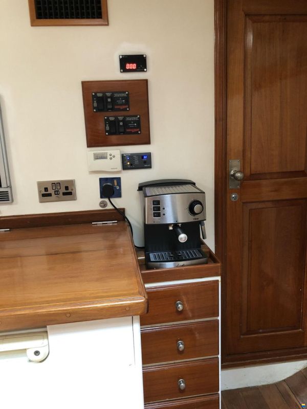 Classic 65ft Ketch Pilot House Classic K