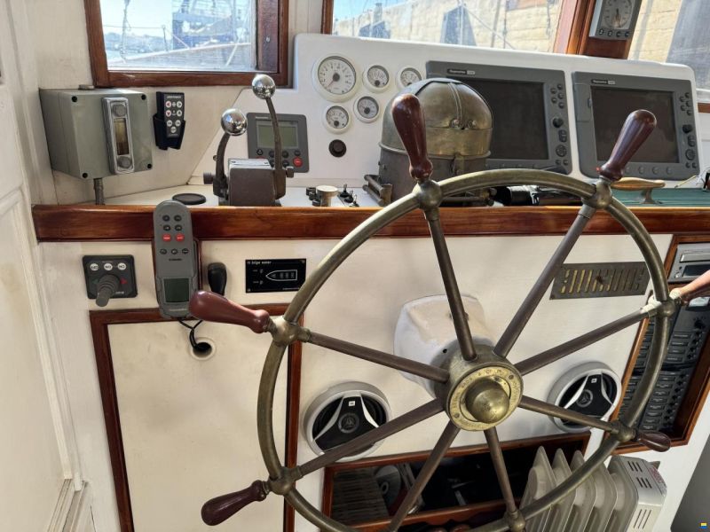 Classic 65ft Ketch Pilot House Classic K