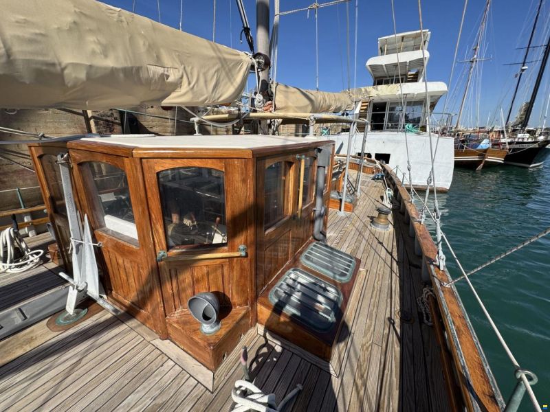 Classic 65ft Ketch Pilot House Classic K