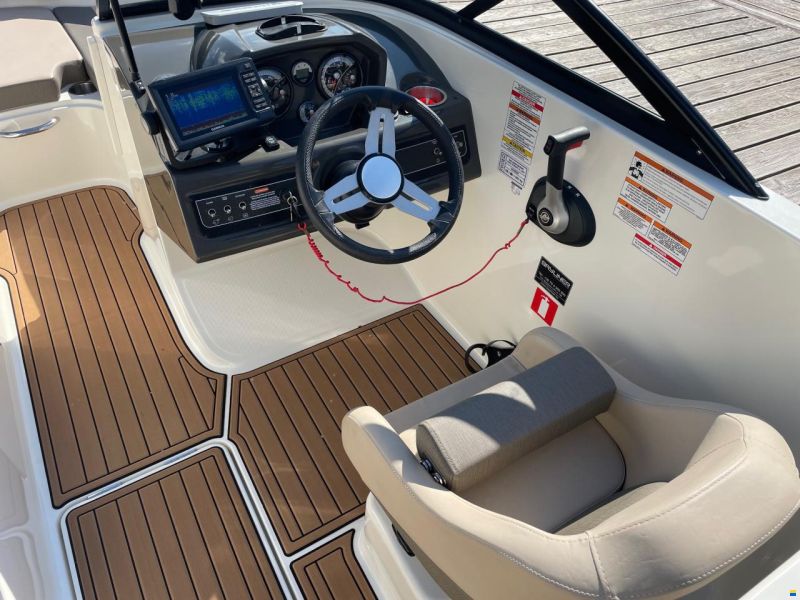 Bayliner VR6 Bowrider