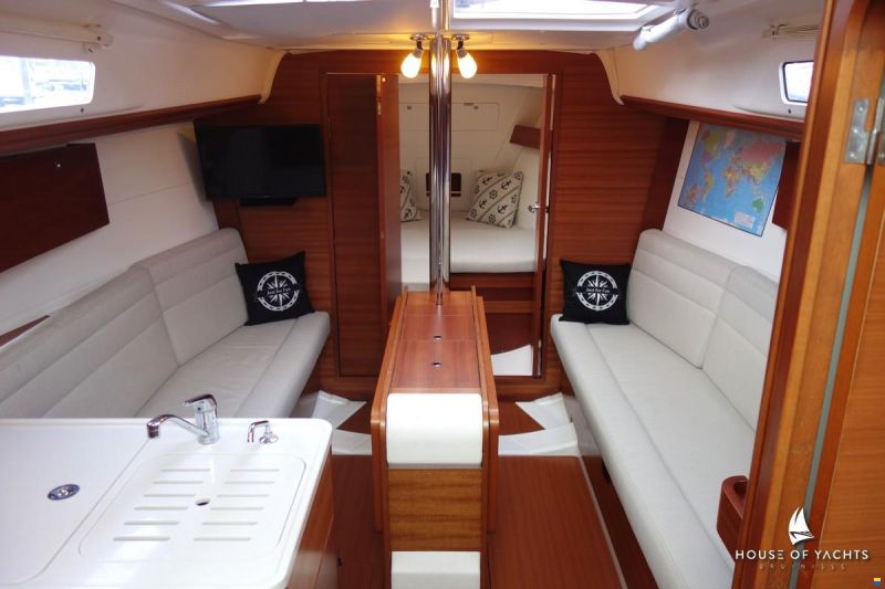 Dufour 310 Grand Large